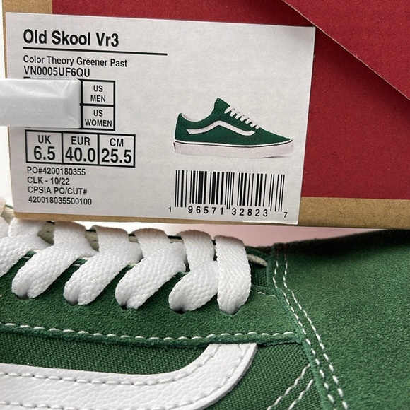 Vans Men’s Old Skool Vr3 Color Theory Greener Past
VN0005UF6QU
Sneakersrs - Picture 16 of 16